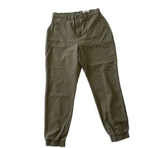 Bade Style & co. olive green size 6  high rise utility joggers NWT new